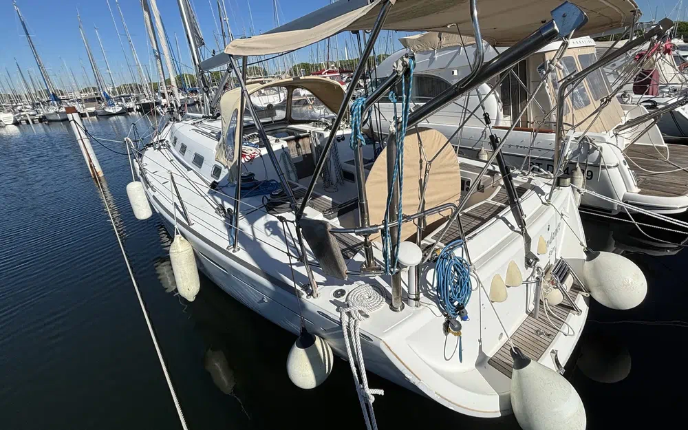 slider 1 Beneteau First 44.7