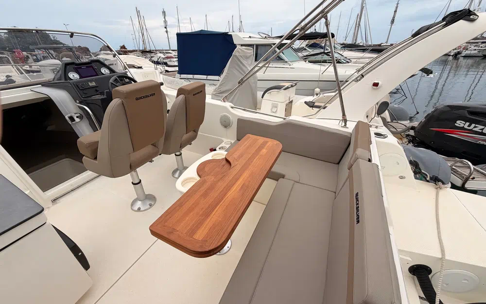 slider 10 Quicksilver Activ 755 Sundeck