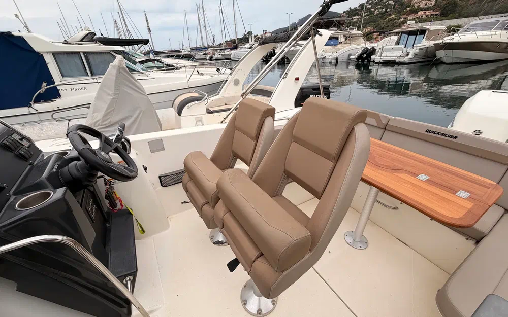 slider 3 Quicksilver Activ 755 Sundeck
