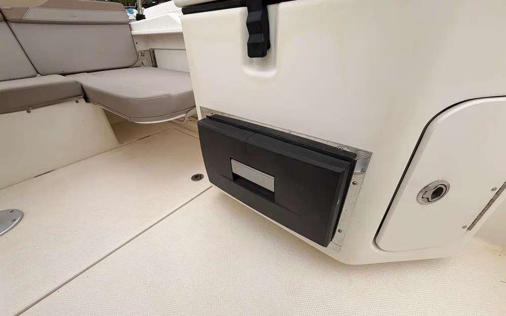 slider 14 Quicksilver Activ 755 Sundeck
