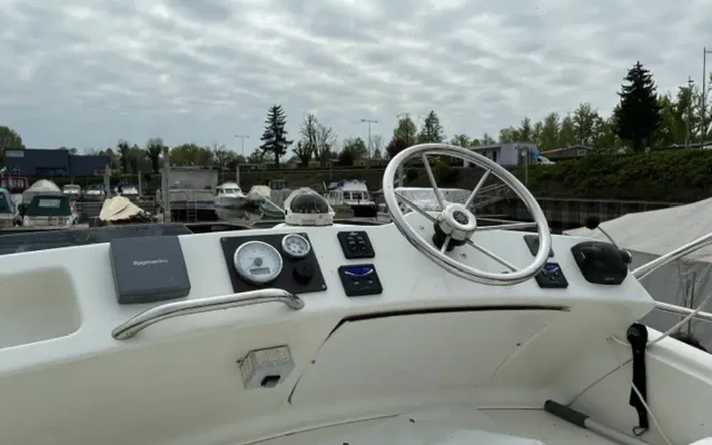 slider 6 Beneteau Antares Serie 9 Fly