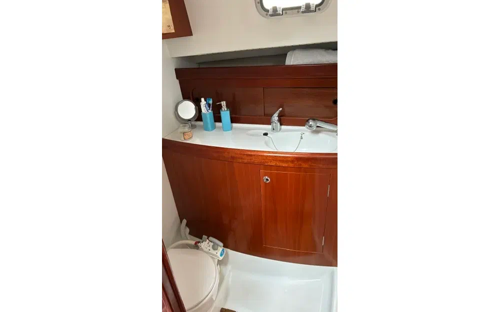slider 8 Beneteau Antares Serie 9 Fly