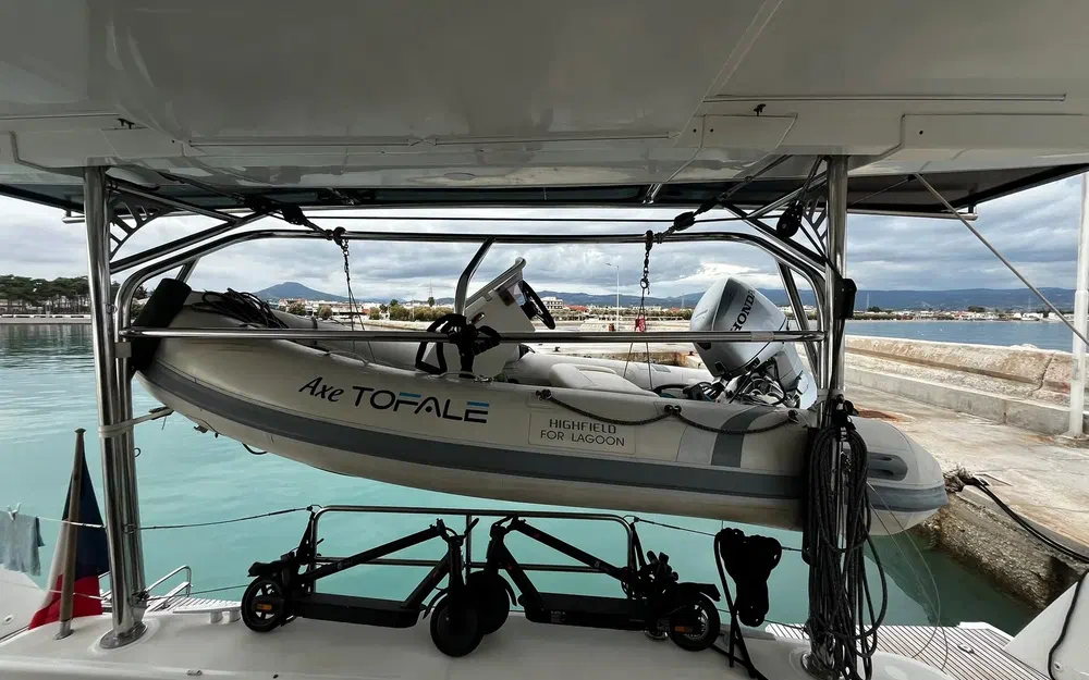 slider 18 Lagoon 42