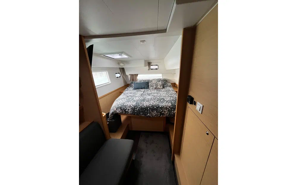 slider 24 Lagoon 42
