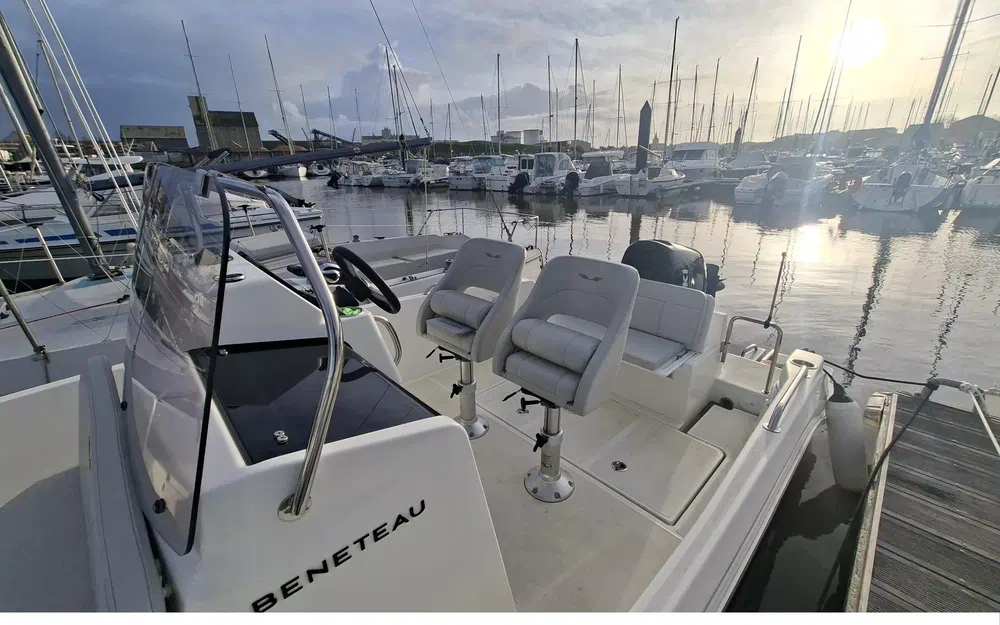 slider 2 Beneteau Flyer 6 SPACEdeck