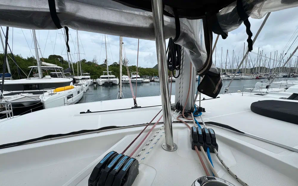 slider 9 Lagoon 42
