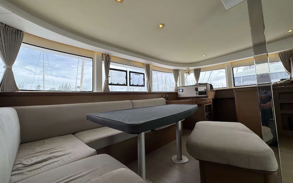 slider 29 Lagoon 42