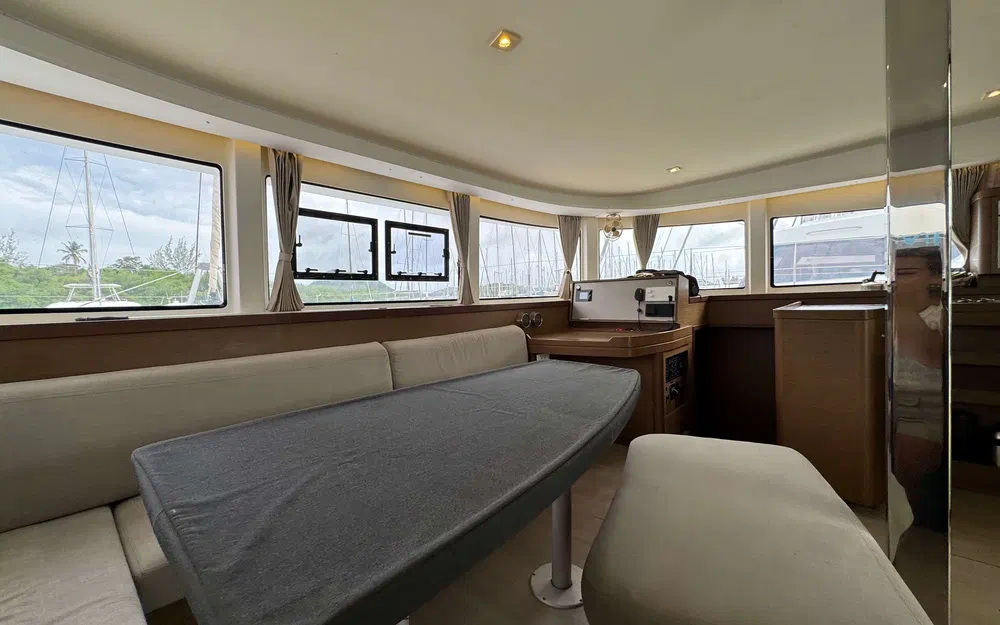 slider 30 Lagoon 42