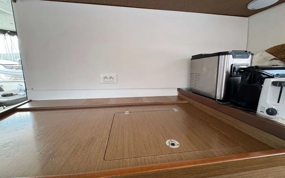 slider 32 Lagoon 42