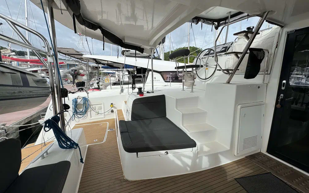 slider 46 Lagoon 42