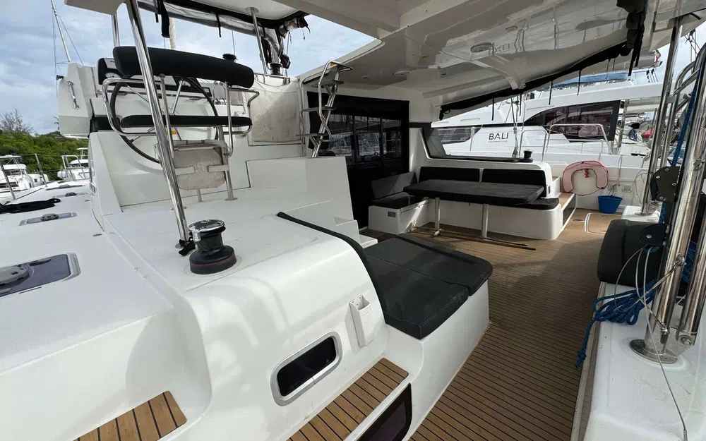 slider 47 Lagoon 42