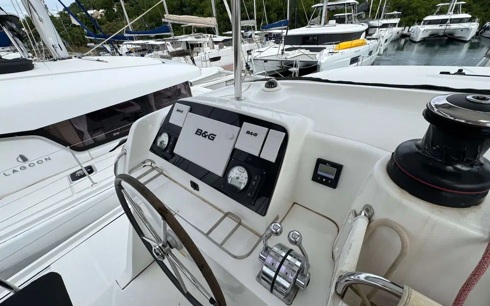 slider 7 Lagoon 42