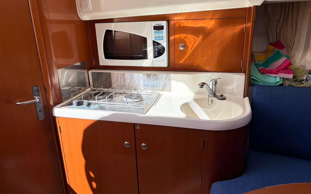 slider 6 Jeanneau Leader 805