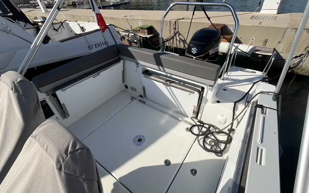 slider 4 Jeanneau Cap Camarat 7.5 CC Serie 3