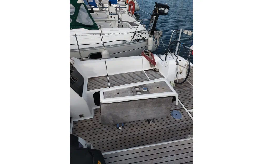 slider 1 Dufour 350 Grand Large