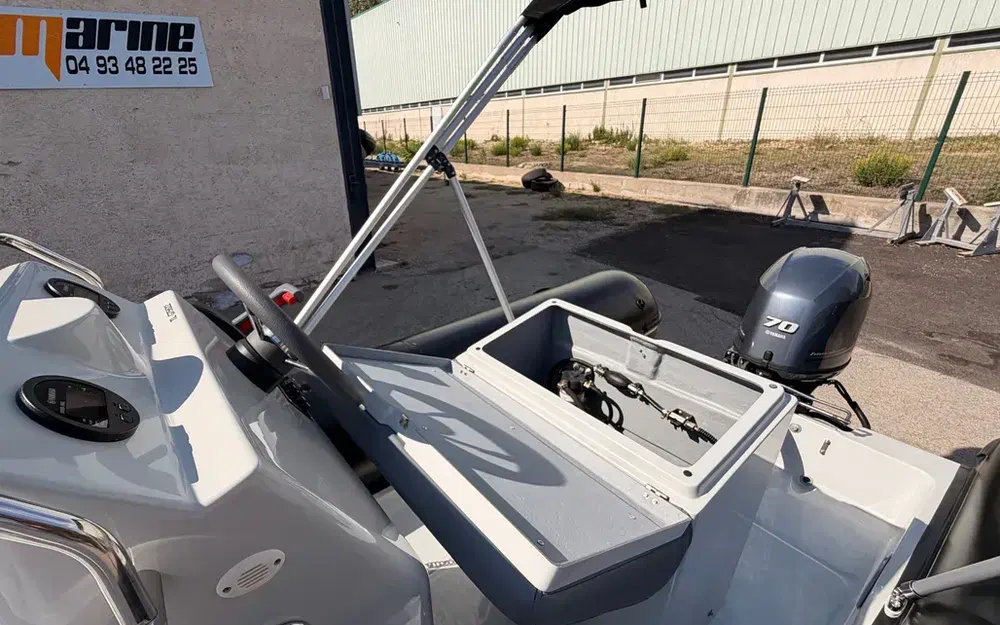 slider 14 Capelli Tempest 500