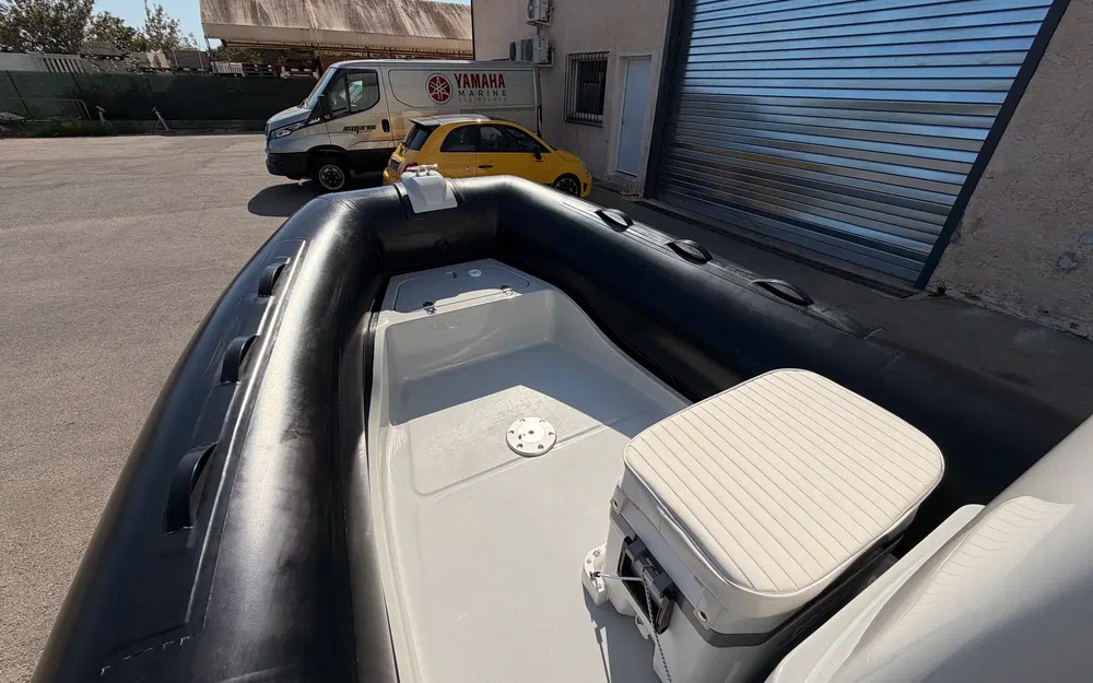 slider 7 Capelli Tempest 500