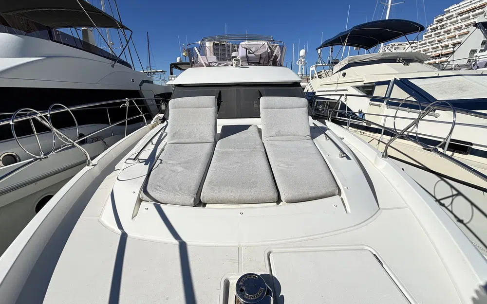 slider 31 Prestige Yachts 420 Fly