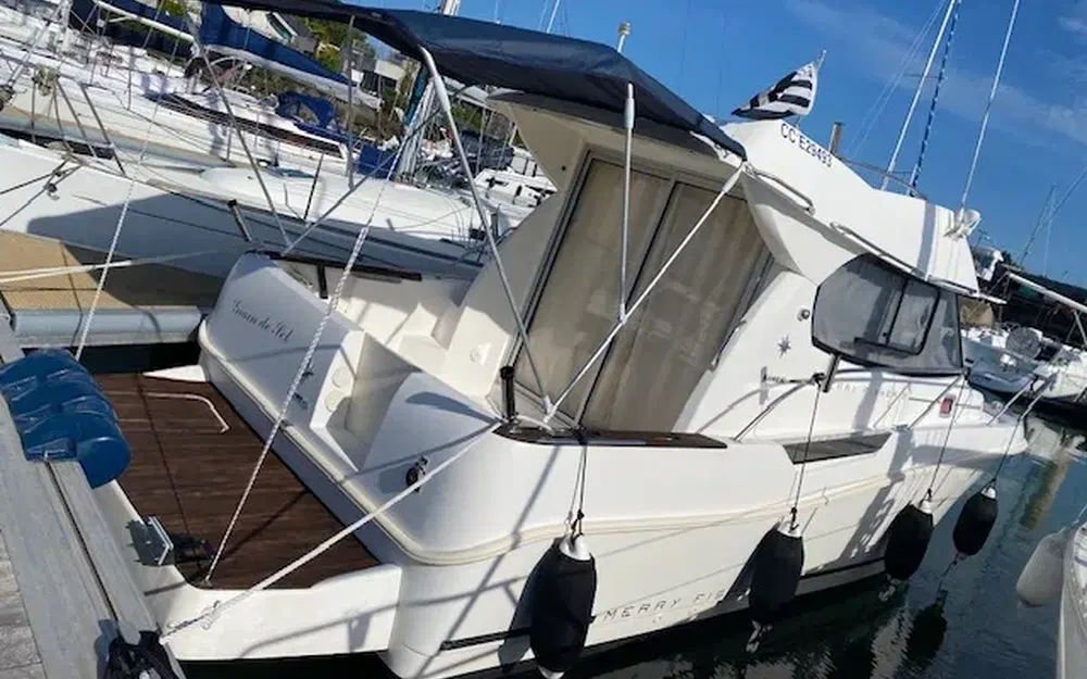 slider 2 Jeanneau Merry Fisher 815