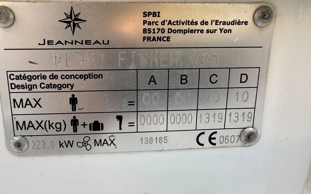 slider 32 Jeanneau Merry Fisher 855