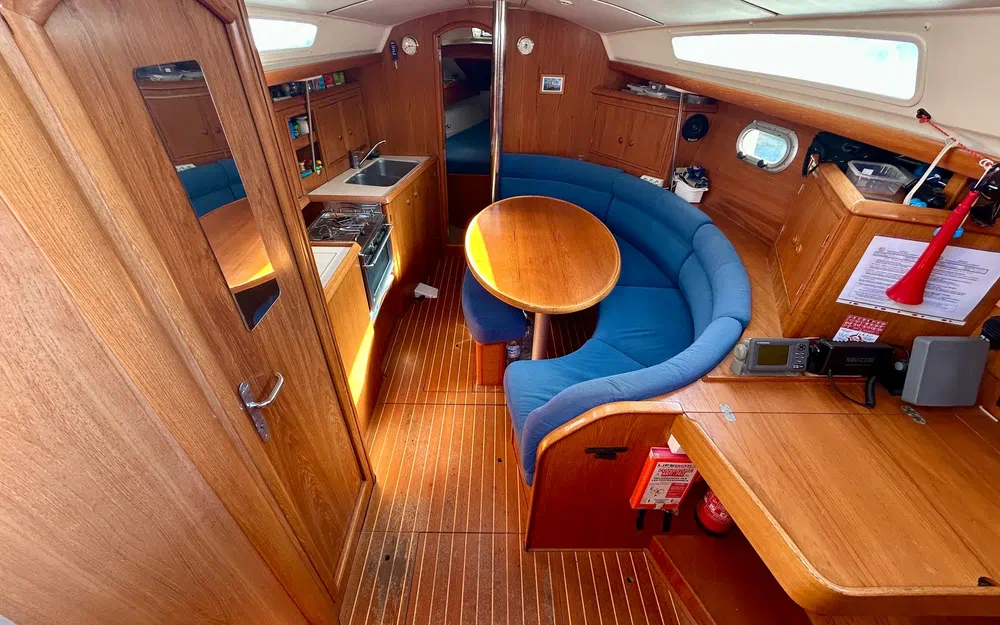 slider 1 Jeanneau Sun Odyssey 34.2