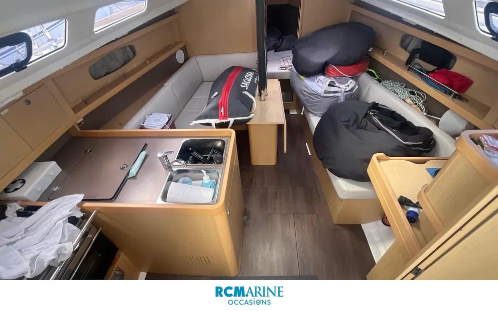 slider 3 Beneteau Oceanis 31