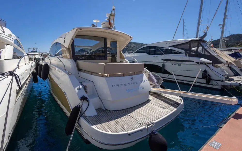 slider 8 Prestige Yachts 42 S