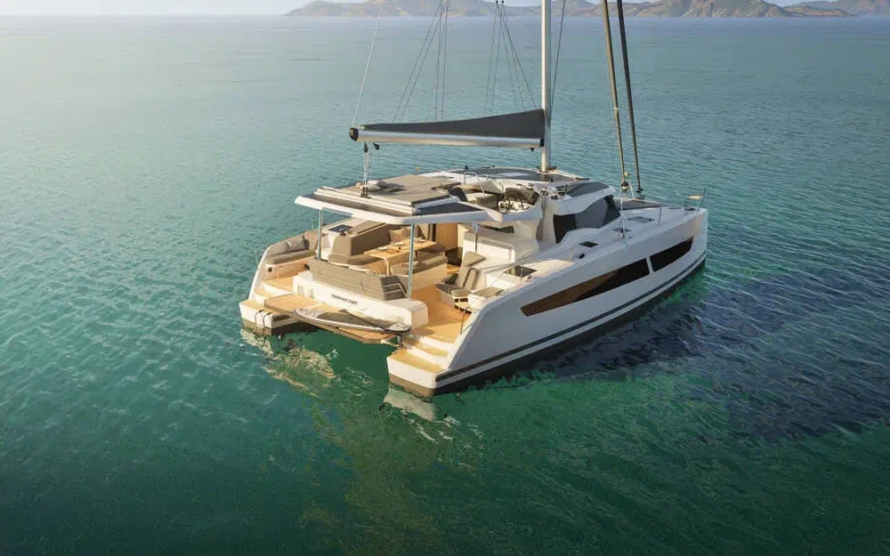 slider 1 Fountaine Pajot Lipari 41