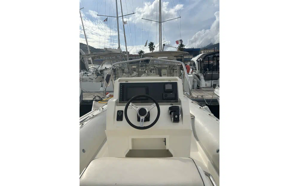 slider 11 Lomac 850 Turismo