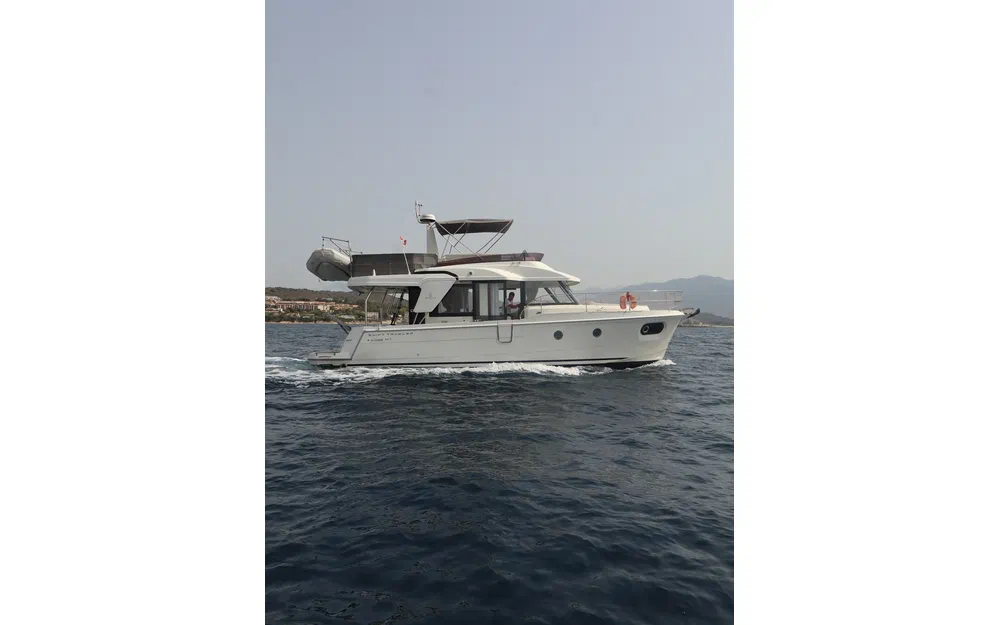 slider 13 Beneteau Swift Trawler 41 Fly