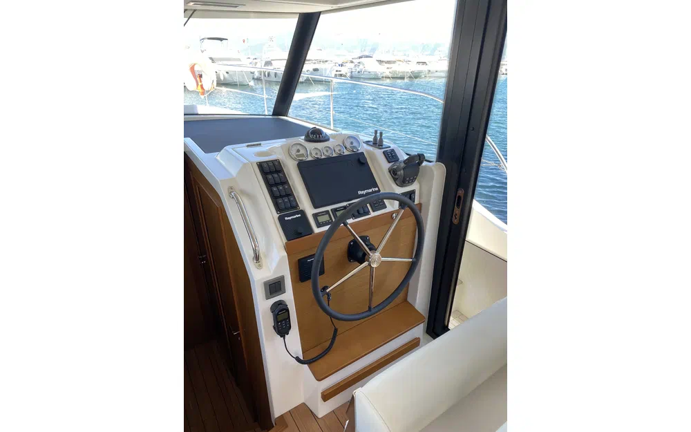 slider 22 Beneteau Swift Trawler 41 Fly