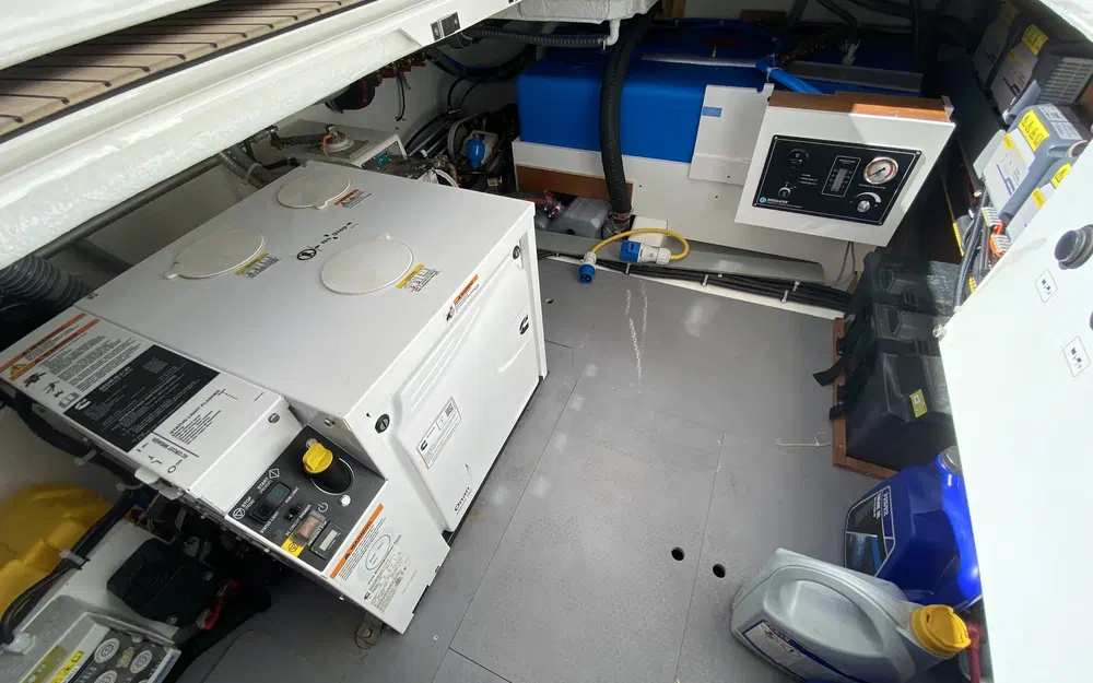 slider 31 Beneteau Swift Trawler 41 Fly
