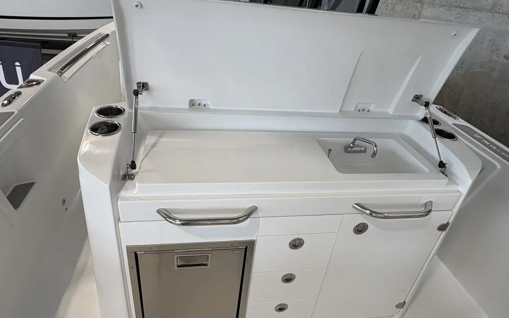 slider 9 Wellcraft 28 T-Top