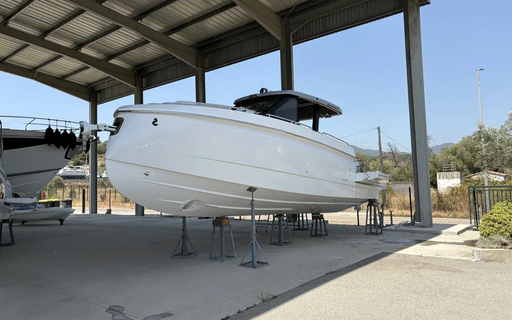 slider 2 Beneteau Gran Turismo 35