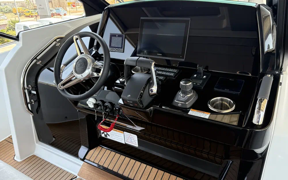 slider 7 Beneteau Gran Turismo 35
