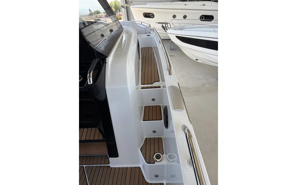 slider 8 Beneteau Gran Turismo 35