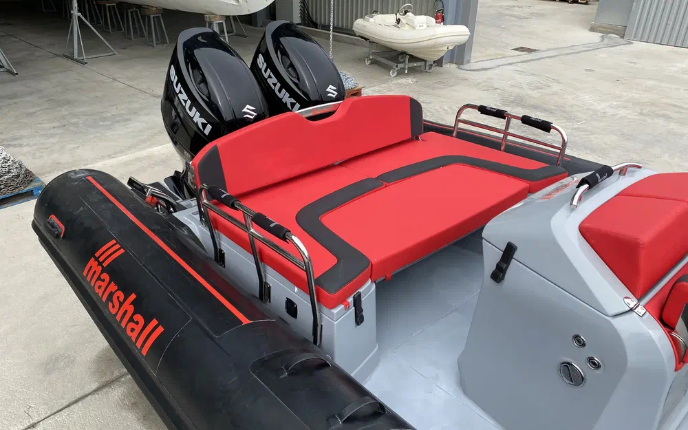 slider 9 Marshall M8 Touring