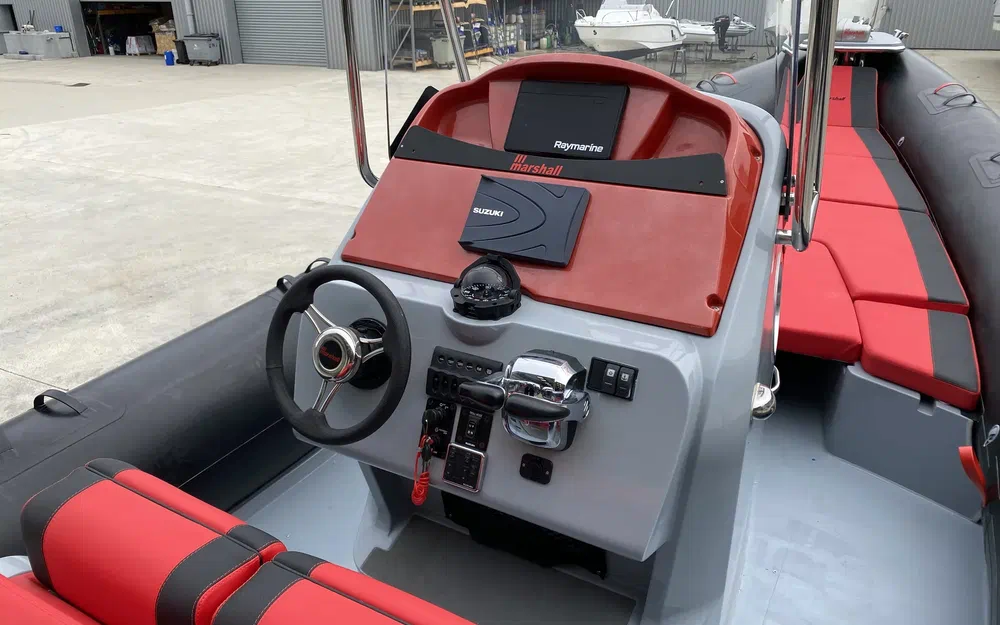 slider 4 Marshall M8 Touring
