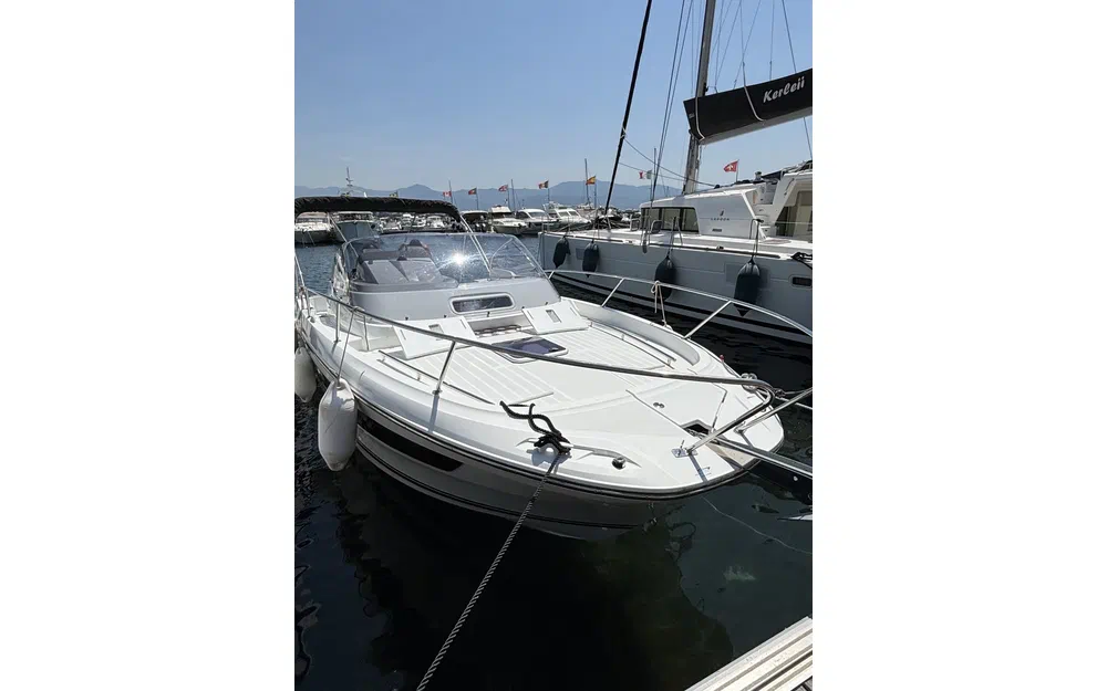 slider 1 Jeanneau Cap Camarat 9.0 WA