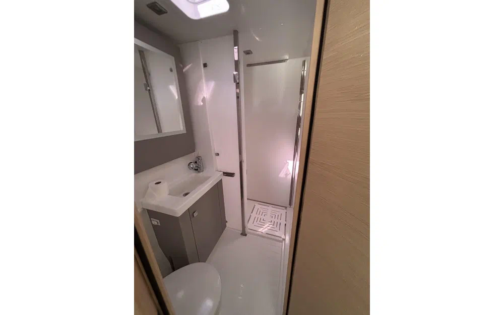 slider 7 Fountaine Pajot Astrea 42