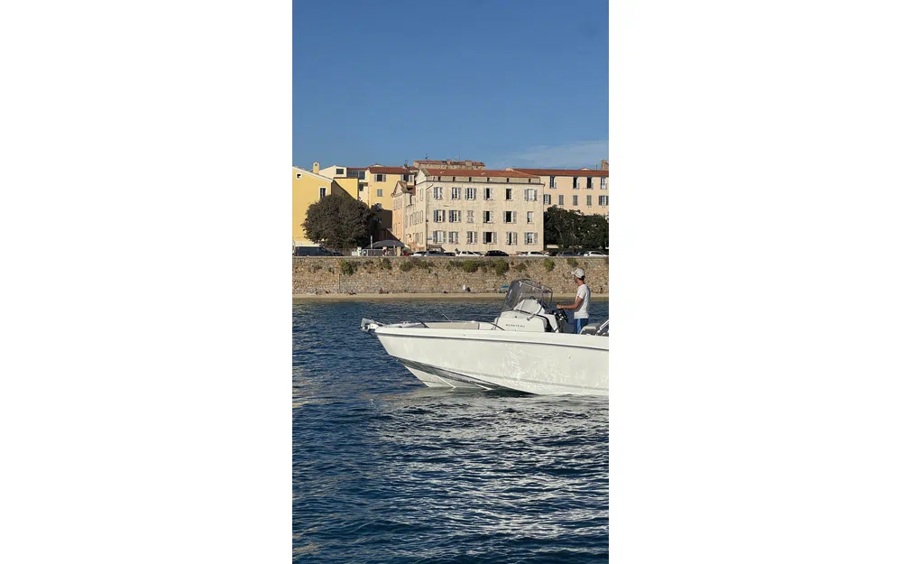 slider 15 Beneteau Flyer 7 SPACEdeck