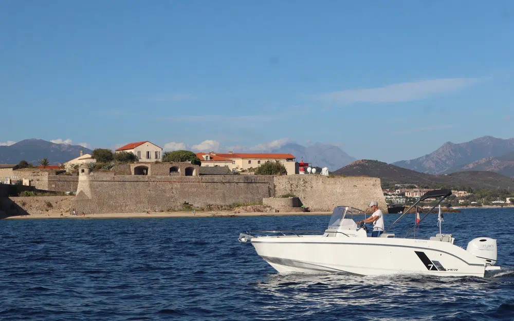 slider 24 Beneteau Flyer 7 SPACEdeck