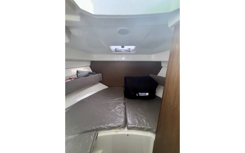 slider 33 Beneteau Antares 8 Fishing