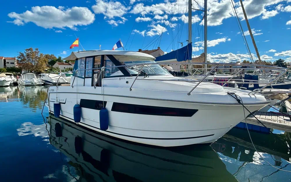 slider 0 Jeanneau Merry Fisher 855