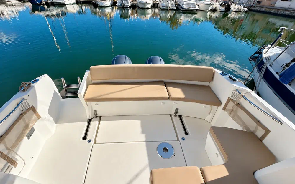 slider 4 Jeanneau Merry Fisher 855