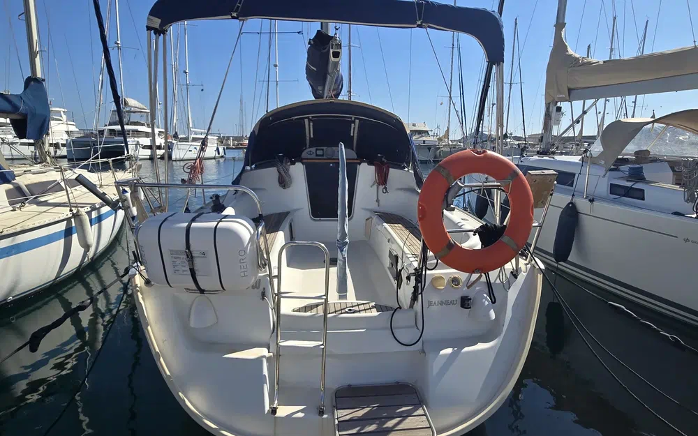 slider 2 Jeanneau Sun Odyssey 32
