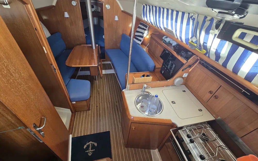 slider 8 Jeanneau Sun Odyssey 32