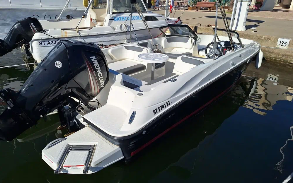 slider 13 Bayliner E6