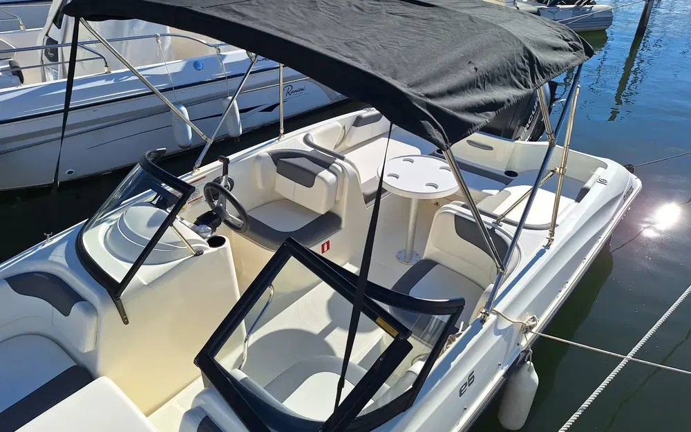 slider 15 Bayliner E6