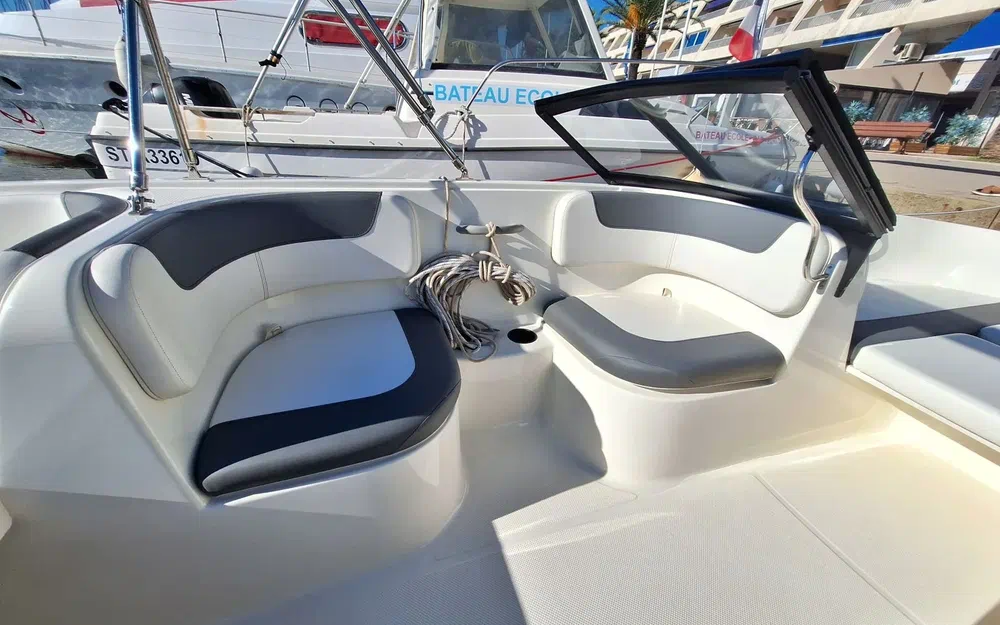 slider 7 Bayliner E6